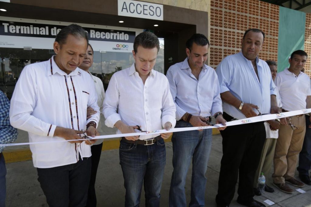 Inaugura Velasco Terminal de Corto Recorrido en Cacahoatán
