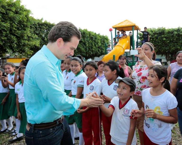 Gobernador rescata espacios públicos en el Soconusco