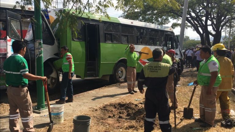 Trágico accidente en la entrada poniente de #Tuxtla