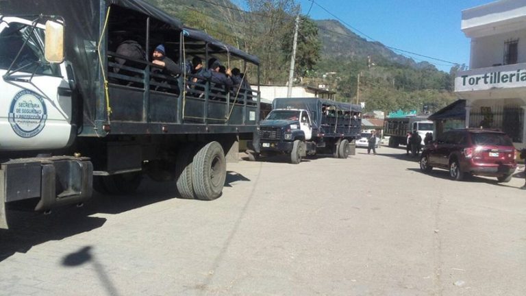 Policías estatales implementan recorridos de seguridad y vigilancia en el municipio de Chenalhó