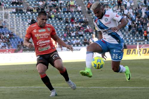 Puebla supera a Jaguares, en juego de rivales directos en la zona del descenso