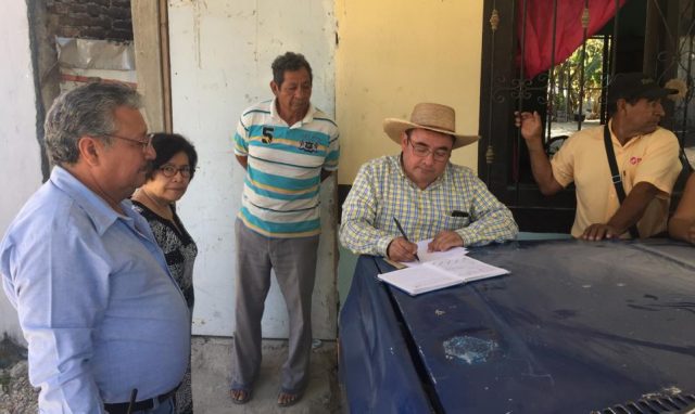 Smapa atiende demandas añejas de colonos de San José Terán: Fernando Castellanos