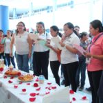 Inglés idioma clave para acceder a becas,  realizan Holiday Stroll en la Politécnica de Chiapas