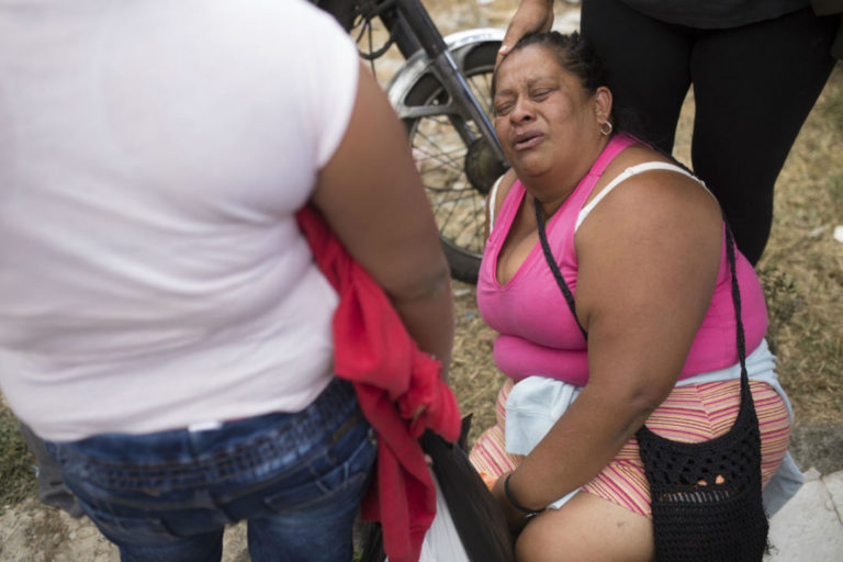 Se eleva a 30 la cifra de muertos tras incendio en albergue de menores en Guatemala