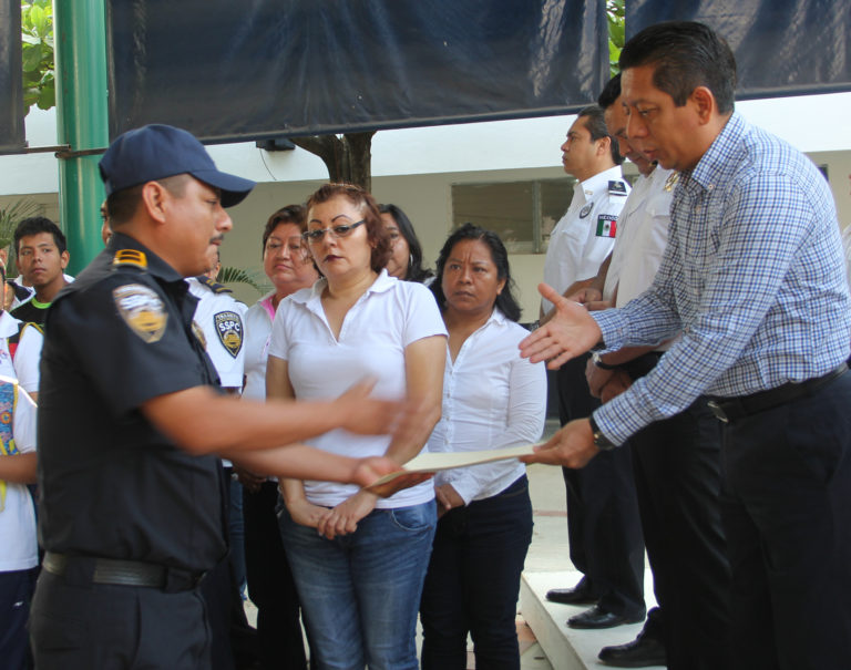 Día con día se trabaja para tener a policías que merecen las y los ciudadanos: Llaven Abarca