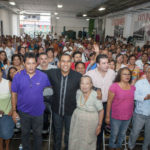 Carlos Penagos gestiona “Piso Firme”, en beneficio de familias tuxtlecas