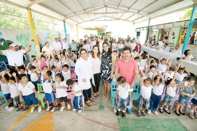 Inició en Tuxtla la Campaña “DIF Crece Contigo”