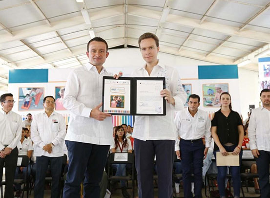 Manuel Velasco y Mikel Arriola entregan certificación de preescolar a guarderías del IMSS Chiapas