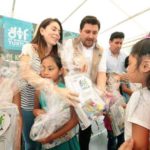 La presidenta del DIF Tuxtla, entregó kits escolares en Jardines del Pedregal