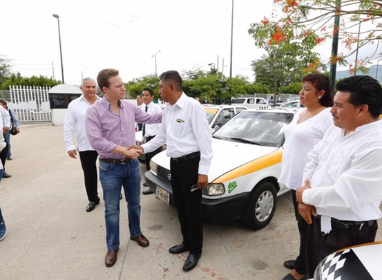 Taxista Ciudadano coadyuva a reforzar seguridad en la población: MVC