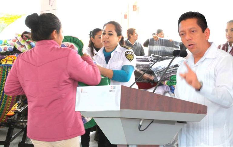 Compromiso social de las organizaciones, benefician al sistema penitenciario en Chiapas: Llaven Abarca Manuel Velasco Coello