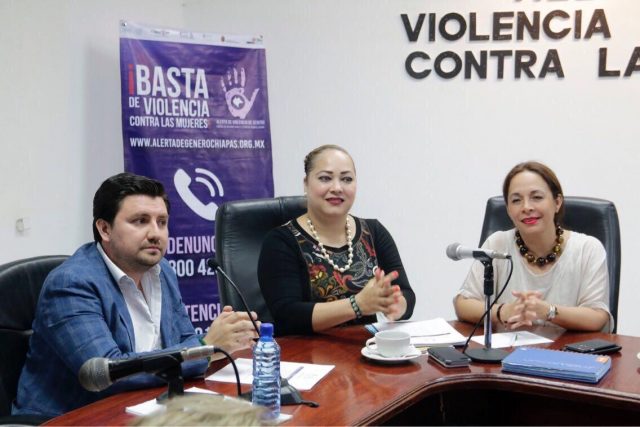 Lanza Fernando Castellanos aplicación para que mujeres denuncien acoso en Tuxtla