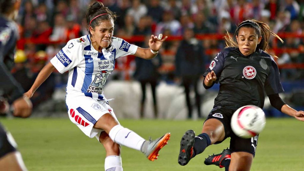 Pachuca pega primero y gana juego de ida a Chivas