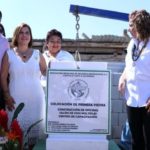 Coloca Fernando Castellanos primera piedra del Centro de Capacitación para Mujeres