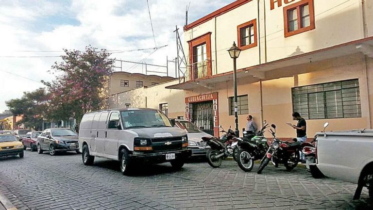 Estrangulan a profesor en hotel del Centro de Oaxaca