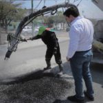 Fernando Castellanos refuerza acciones de bacheo en Tuxtla Gutiérrez