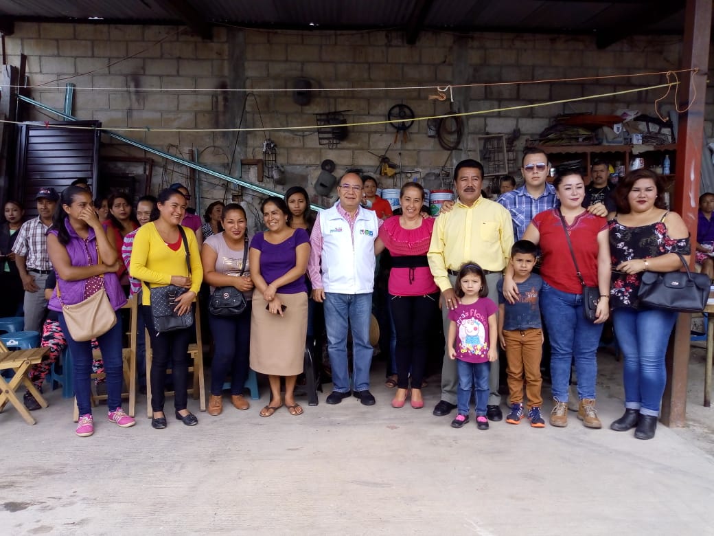 Gómez Aranda continúa recorriendo barrios y colonias del Octavo Distrito