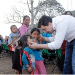 Fortalece Fernando Castellanos el bienestar de las familias de Tierra Colorada