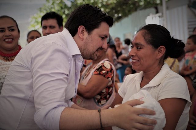 Habitantes de Tuxtla reconocen el trabajo y los resultados del gobierno de Fernando Castellanos