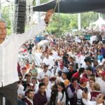 Relevo en dirigencia del PRI es un intento de recuperarse: AMLO