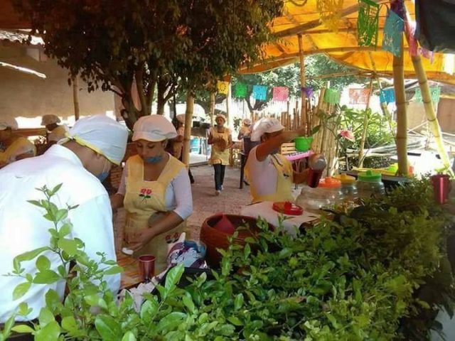 Invita el ITAC y el Grupo Cocina Tradicional Zoque al Domingo de Plaza en Copoya