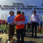 Equipa Carlos Molano a trabajadores de servicios municipales