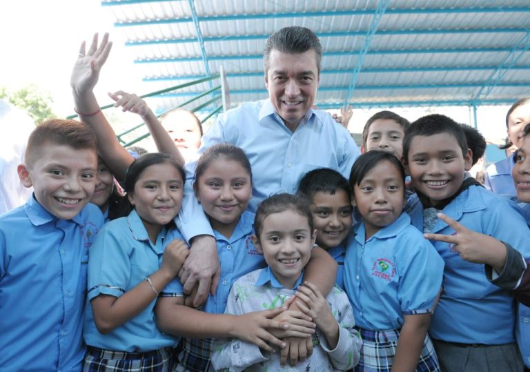 Mejorar las condiciones de las escuelas públicas es una tarea inmediata: Rutilio Escandón