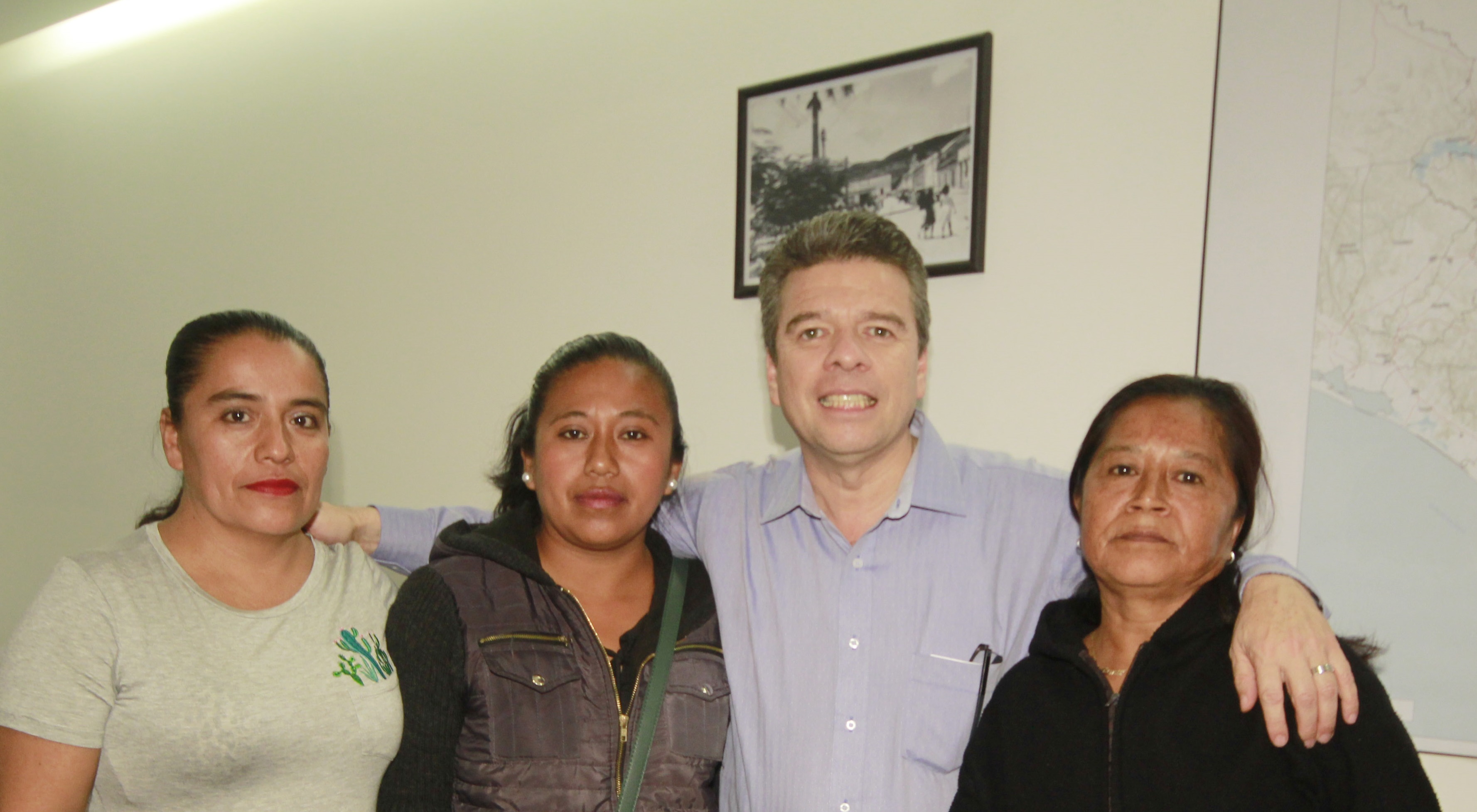 Ismael Brito se reúne con el Concejo Municipal de Amatán