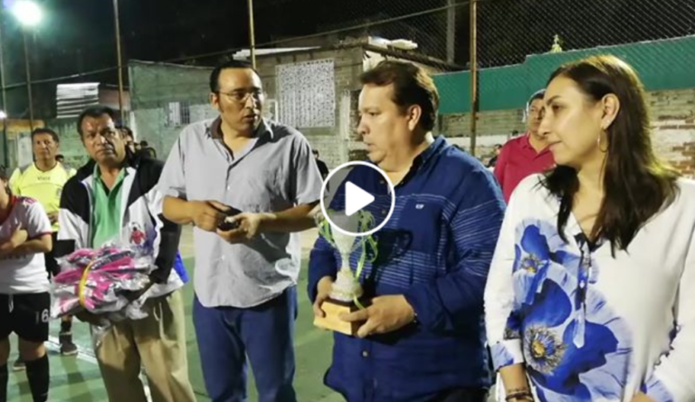 Acude el presidente Mariano Rosales a la clausura y premiación del torneo municipal de fútbol rápido