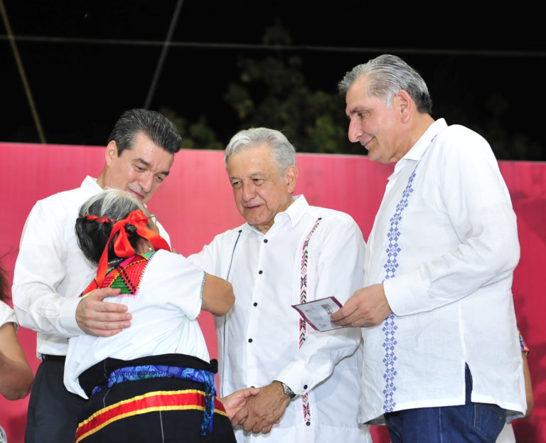 Desde Salto de Agua, AMLO y Rutilio reafirman su compromiso para combatir la corrupción