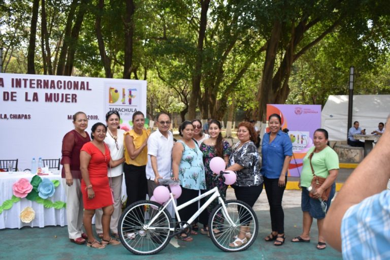 Ratifica Gurría Penagos compromiso de trabajar todos los días por el bienestar de las mujeres