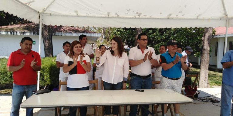 Directora del deporte en Chiapas estuvo en Villaflores apoyando el evento «Nadando por mi corazón»