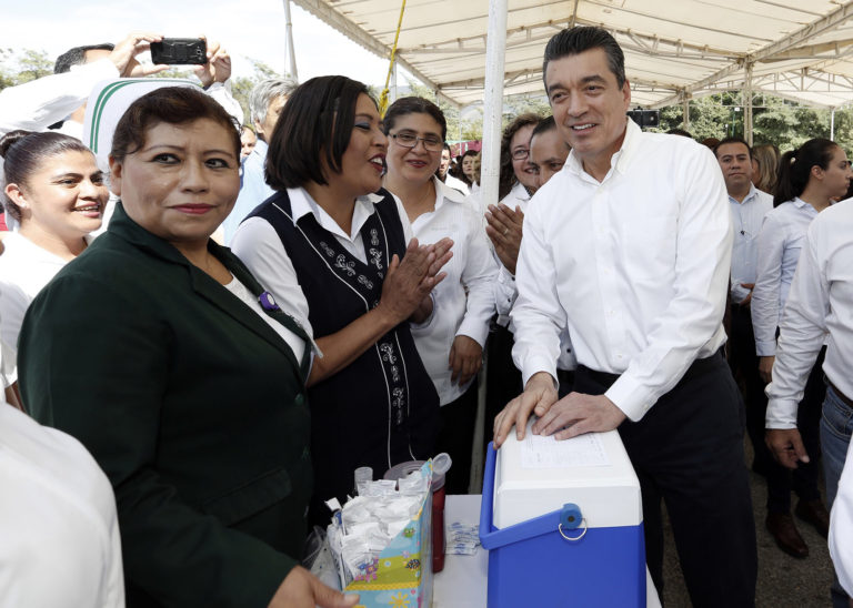 Chiapas apuesta a servicios de salud dignos, de calidad y humanos: Rutilio Escandón