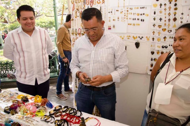 Inauguran Expo Ámbar “Nuestras Raíces” en Parque de la Marimba