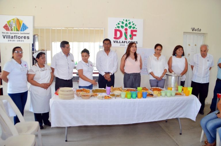 DIF Villaflores sede del curso-taller, preparación de los menús en los desayunos escolares 2019