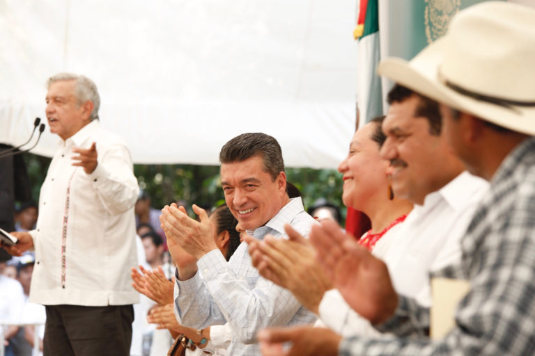 Acompaña Rutilio Escandón a AMLO en gira de evaluación a Sembrando Vida