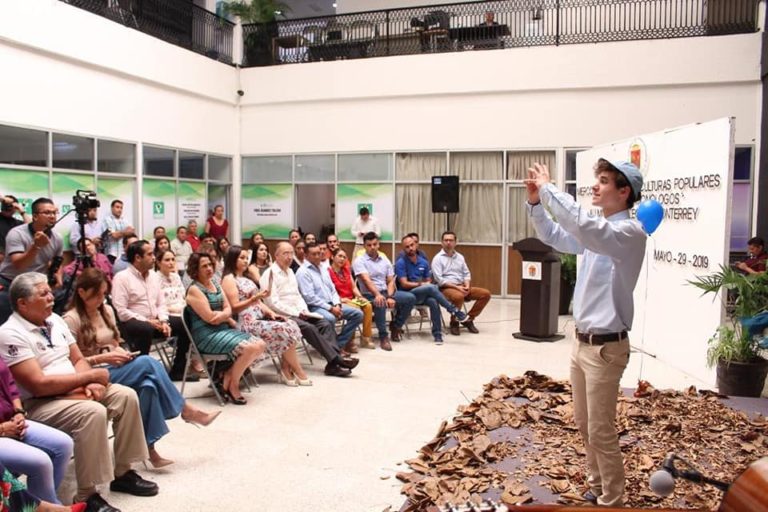 El teatro acerca la cultura a los jóvenes: Bustamante Castellanos