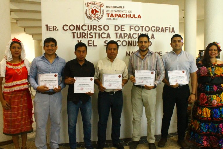 CON PREMIACIÓN DE CONCURSO DE FOTOGRAFÍA, INAUGURAN GALERÍA  EN EL TEATRO DE LA CIUDAD