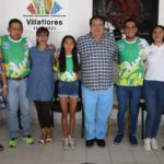 Mariano Rosales recibe a jóvenes deportistas de Villaflores