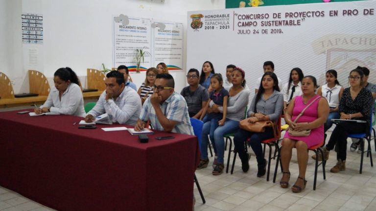 PREMIAN A GANADORES DEL CONCURSO DE PROYECTOS EN PRO DE UN CAMPO SUSTENTABLE, ORGANIZADO POR LA SECRETARIA DE DESARROLLO RURAL Y FOMENTO DE AGRONEGOCIOS MUNICIPAL