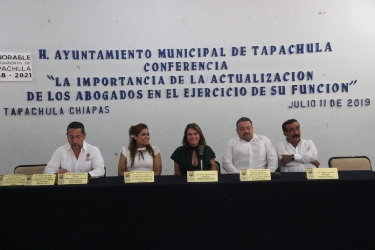 GOBIERNO MUNICIPAL ORGANIZÓ CONFERENCIAL MAGISTRAL EN EL MARCO DEL “DÍA DEL ABOGADO”