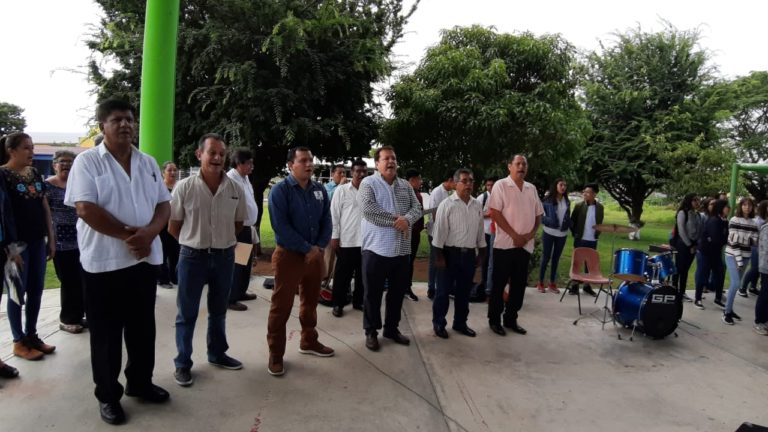 Acude Mariano Rosales a inicio del nuevo ciclo escolar en el COBACH 44 de Villaflores