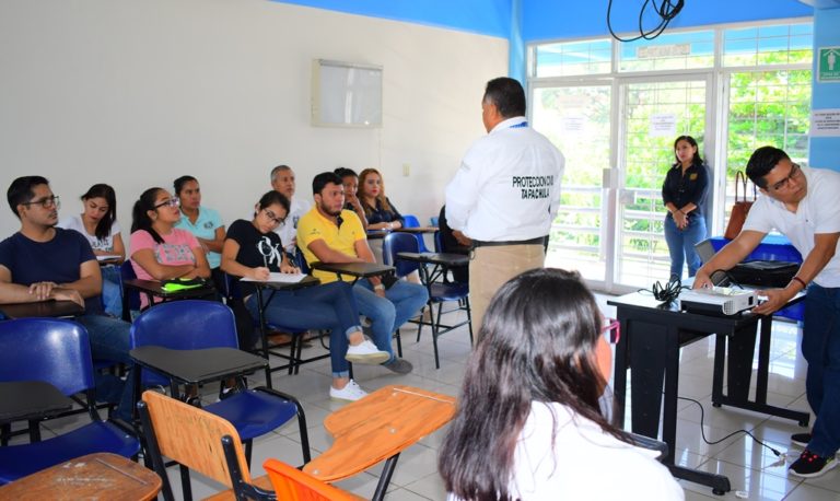 En Tapachula Capacita Protección Civil a alumnos de la Facultad de Medicina Humana de la UNACH