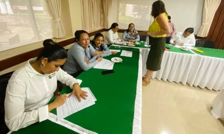 CLAUSURARON CURSO TALLER SOBRE REEDUCACIÓN PARA HOMBRES Y MUJERES CON ENFOQUE DE IGUALDAD DE GÉNERO