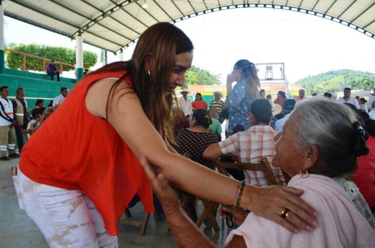 Lleva DIF Villaflores brigadas médicas al Ejido Cuauhtémoc