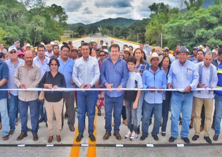 Inauguran Gobernador Rutilio Escandón y Mariano Rosales puentes «El Tablón» y «Doctor Domingo Chanona» en Villaflores