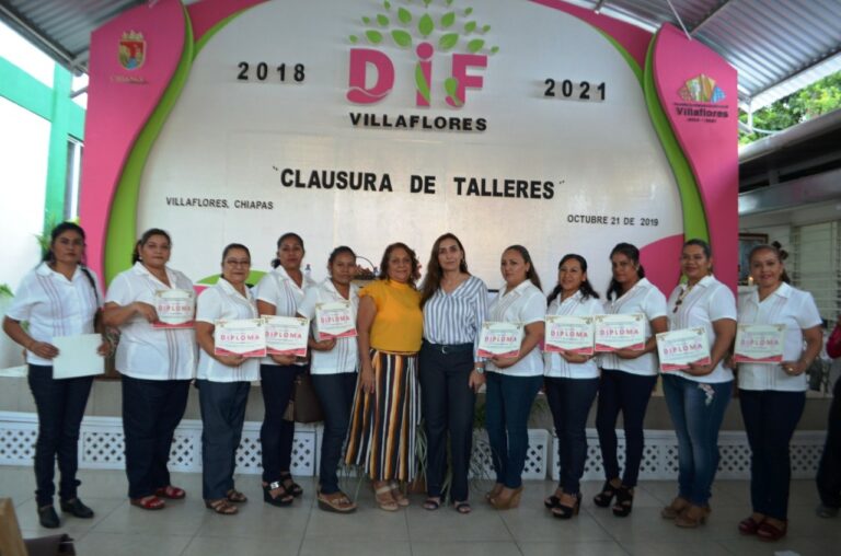 Presidenta del DIF Villaflores clausura talleres técnicos