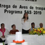 Entrega Margarita Sarmiento Tovilla paquetes de Programa Seguridad Alimentaria en Villaflores