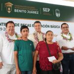 En Villaflores, constata Rutilio Escandón Cadenas arranque de la entrega Becas para el Bienestar “Benito Juárez”