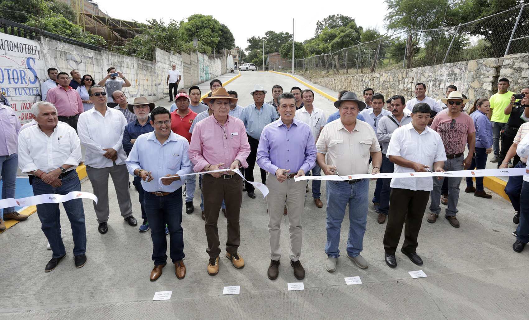 Inaugura Rutilio Escandón pavimentación de vialidades en Tuxtla Gutiérrez